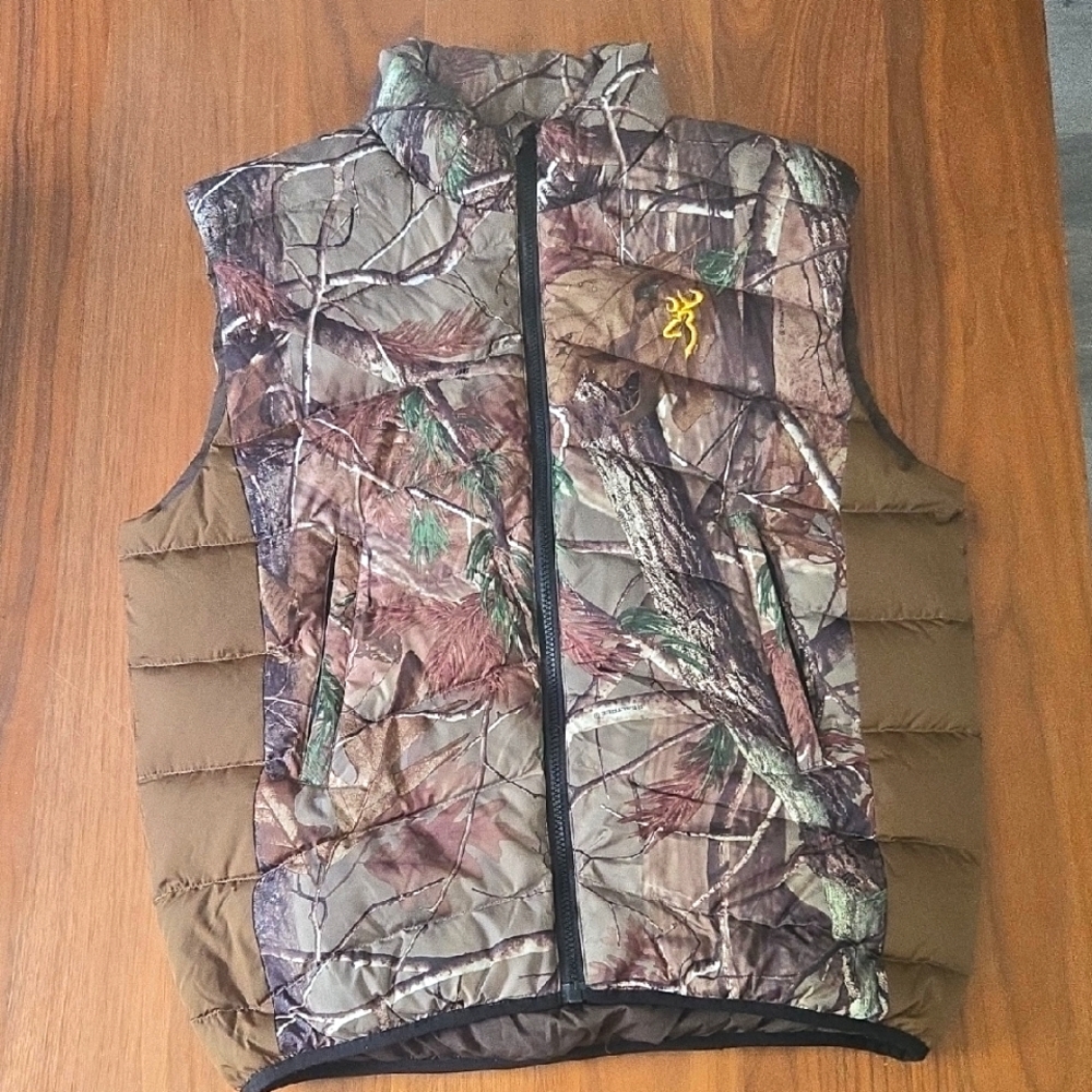 Browning Realtree Camo Quilted Vest with Brown Sides